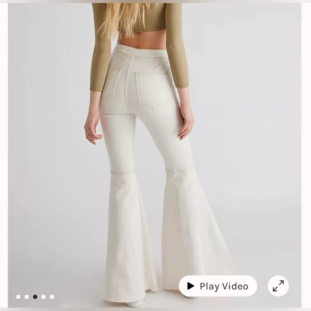 Free People high-rise, wide-leg  pants. Flair Jeans 
Size 31